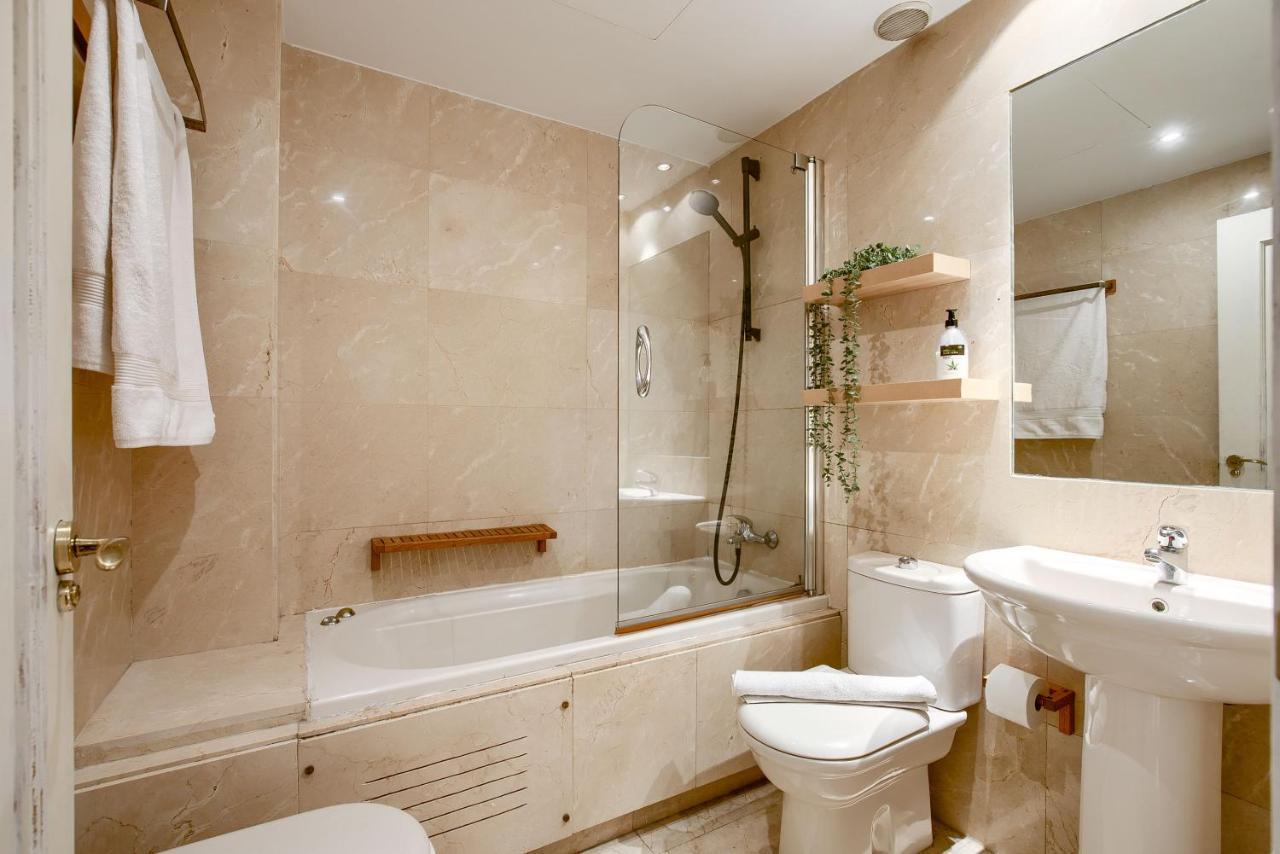 Apartamento En Chamberi Con Piscina - Lovely Apartment In The City Center With Swimming Pool Madrid Exteriör bild